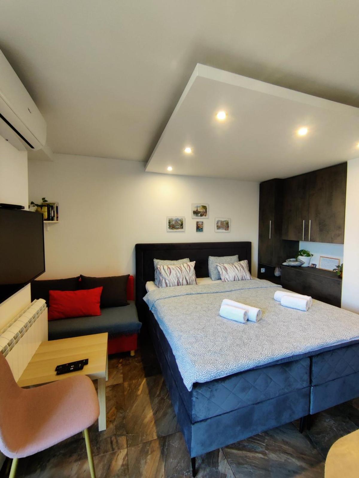 Kala Apartment โนวีซาด ภายนอก รูปภาพ